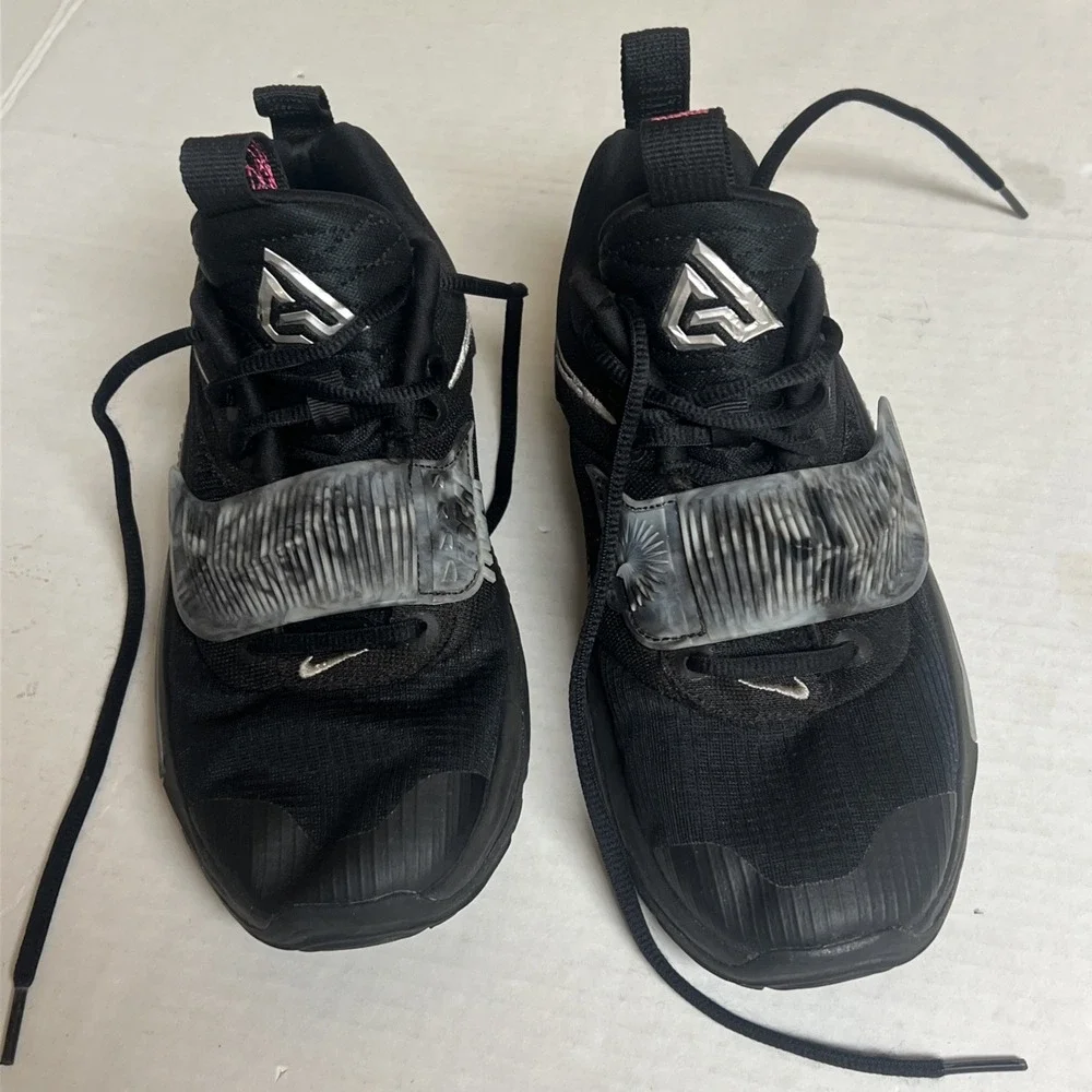 Nike‎ Zoom Freak 3 GS 'Black Metallic Silver' DB4158-002 4.5Y No Box.